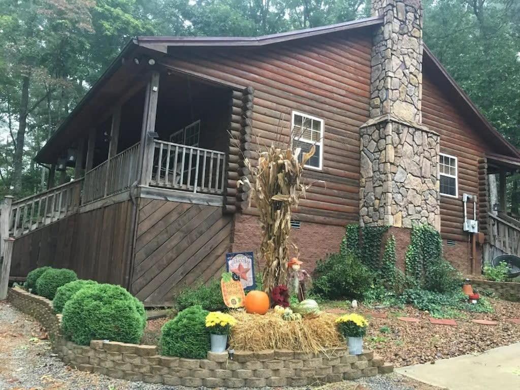Tn State Parks Open! Hikes, Waterfalls, Firepits! Spencer Exterior photo